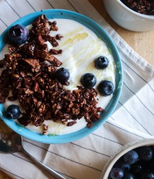 Čokoládová granola s fíky